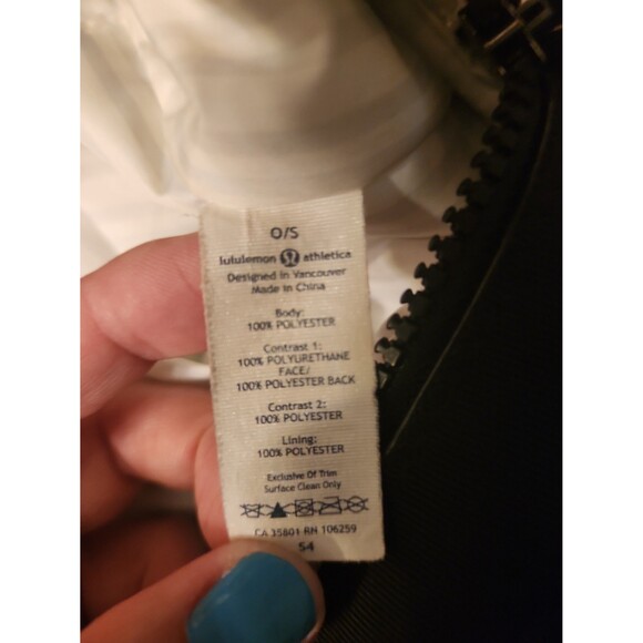 Lululemon Black Nylon & Mesh Large Travel or Gym Duffel Bag - Picture 11 of 12